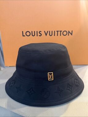 LOUIS VUITTON | ✨NEW✨ LV Filigram Bucket Hat Monogram Flower Embroidery in Black